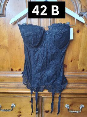 Goddess Lace Corset Bustier New Old Stock 42B
